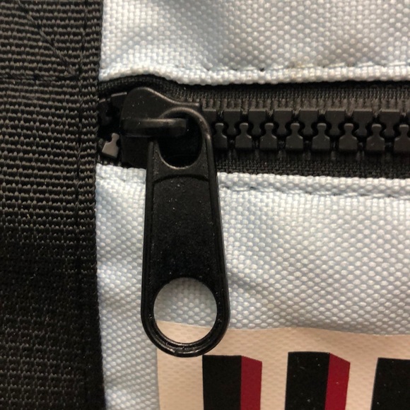 Travel bag - Picture 2 of 6